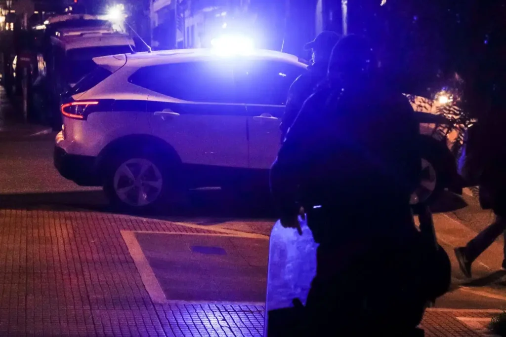 Βάναυσος ξυλοδαρμός κομμωτή με σφυριά στον Ωρωπό – Σε εξέλιξη οι έρευνες της ΕΛ.ΑΣ. – anattica